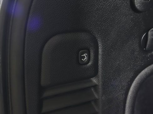 Used 2022 Jeep Grand Cherokee Limited image 52