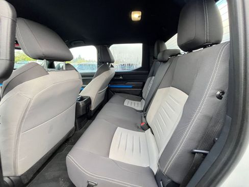 Used 2025 Toyota Tacoma TRD Off-Road image 23