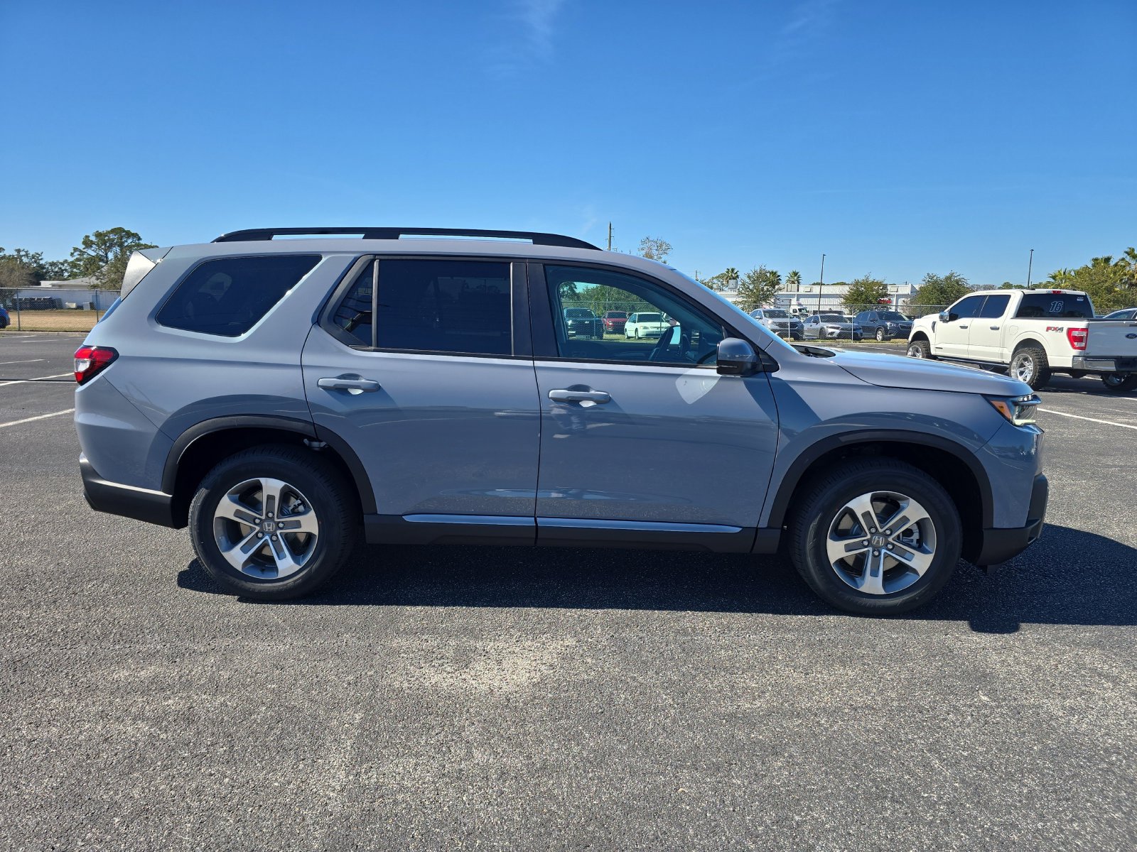 New 2026 Honda Pilot EX-L image 3
