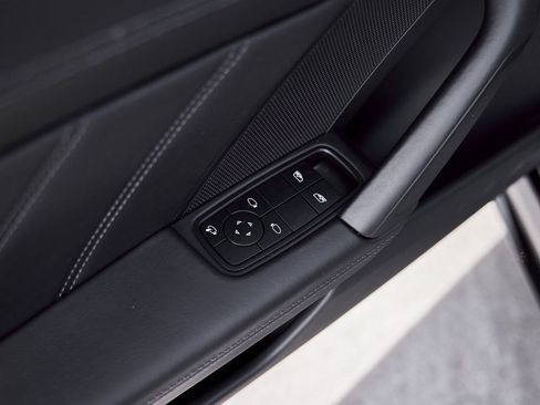 Used 2024 Porsche 911 Turbo S image 28