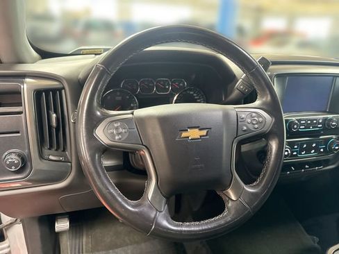 Used 2018 Chevrolet Silverado 1500 LT RWD image 12