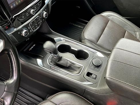 Used 2023 Chevrolet Traverse High Country image 15