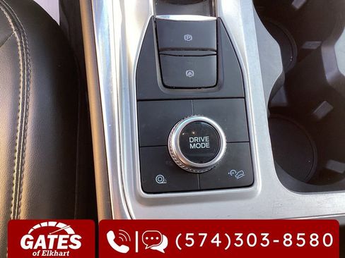 Used 2022 Ford Explorer XLT w/ Equipment Group 202A image 35