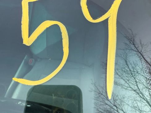 Used 2017 Toyota Sienna LE image 31