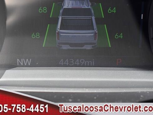 Used 2023 Chevrolet Silverado 2500 High Country w/ Z71 Off-Road Package image 33