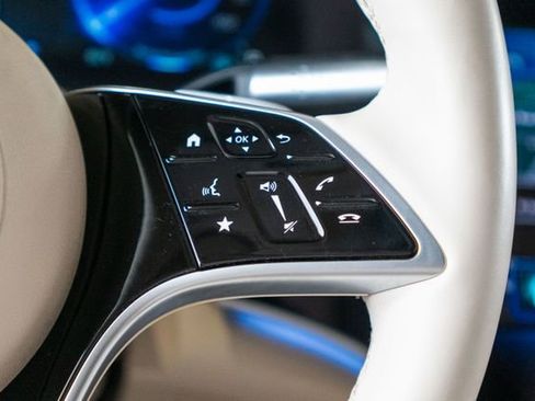 Certified 2023 Mercedes-Benz EQS 580 4MATIC SUV image 18