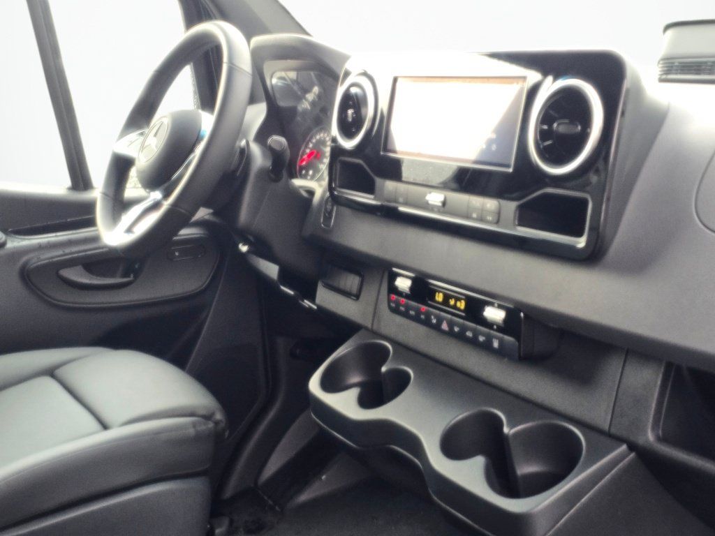 New 2026 Mercedes-Benz Sprinter 2500 image 23