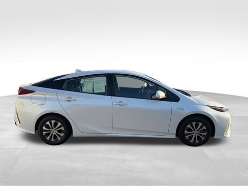 Used 2021 Toyota Prius Prime XLE w/ Carpet Mat Package (TMS) FWD image 5