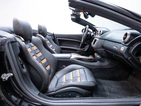 Used 2013 Ferrari 458 Spider RWD image 28
