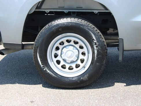 Used 2025 Chevrolet Silverado 1500 W/T w/ WT Value Package AWD/4WD image 13