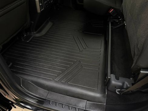Used 2018 Ford F150 XLT w/ Equipment Group 302A Luxury AWD/4WD image 30