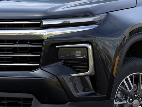 New 2026 Chevrolet Traverse LT w/ Driver Confidence Package FWD image 10