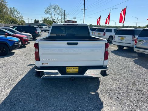 Used 2022 Chevrolet Silverado 1500 LT w/ All Star Edition Plus image 17