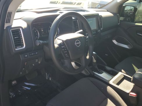 Used 2024 Nissan Frontier SV w/ SV Convenience Package image 19