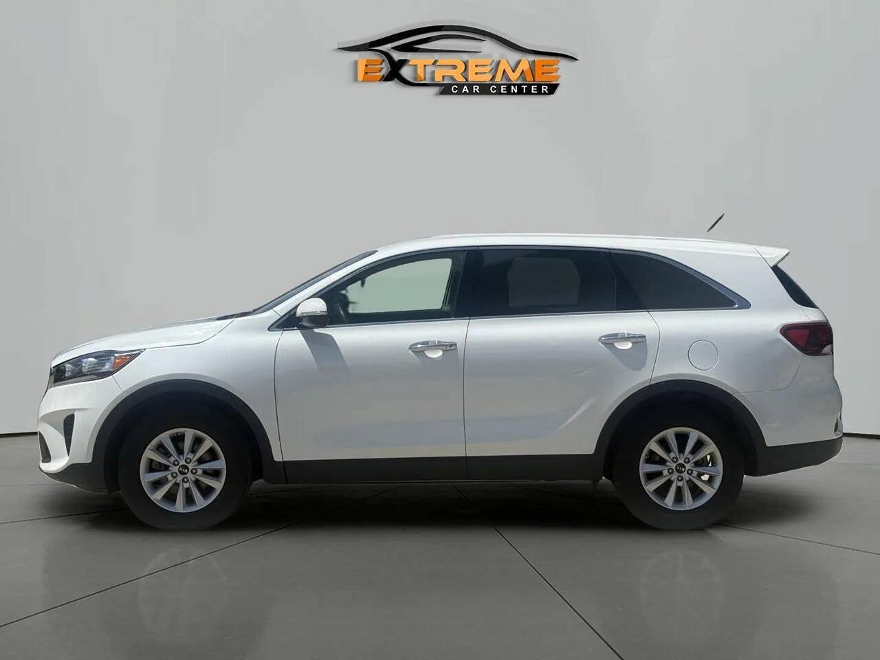 Used 2020 Kia Sorento LX FWD image 3