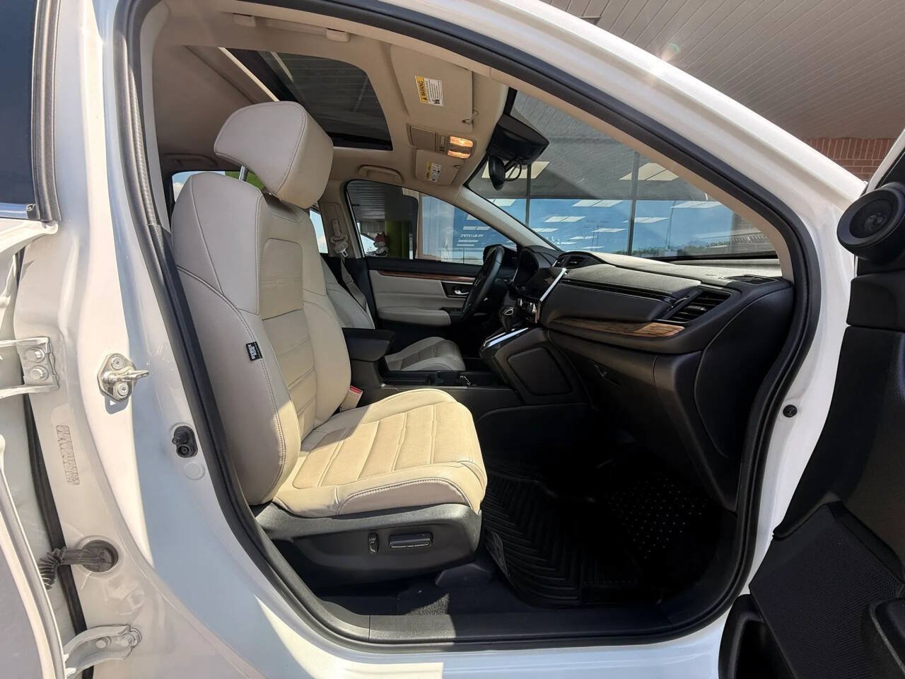 Used 2018 Honda CR-V Touring image 23