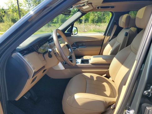 Used 2025 Land Rover Range Rover Autobiography AWD/4WD image 14