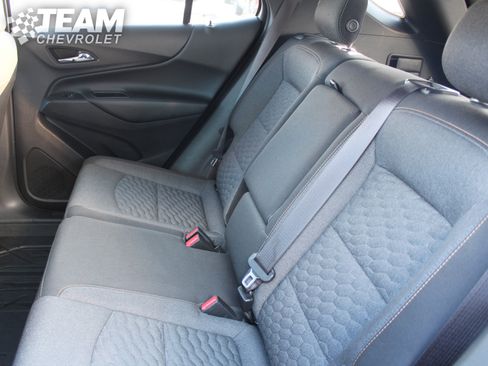 Used 2020 Chevrolet Equinox LT w/ Driver Convenience Package image 22