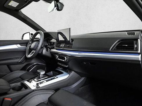 Certified 2025 Audi Q5 2.0T Premium Plus w/ Premium Plus Package image 23