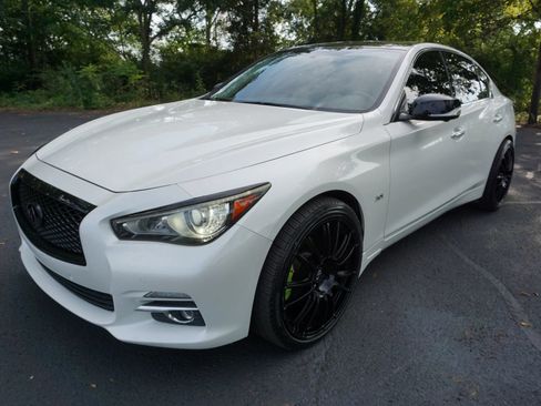 Used 2016 INFINITI Q50 3.0t Premium w/ Driver Assistance Package AWD/4WD image 4