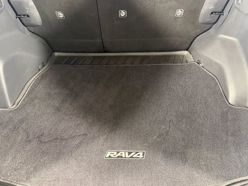 Used 2024 Toyota RAV4 XLE Premium AWD/4WD image 33