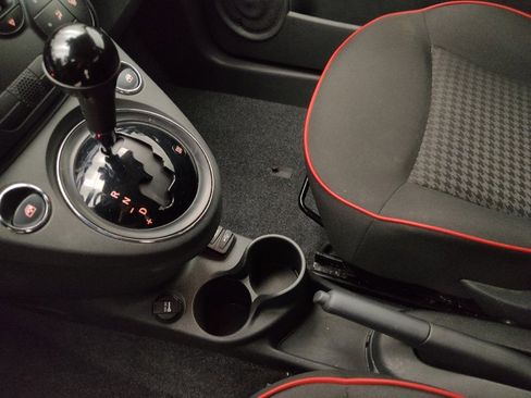 Used 2017 FIAT 500 Pop w/ Popular Equipment Package image 26