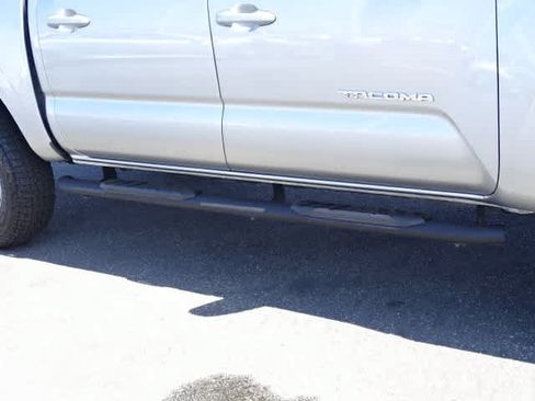Certified 2020 Toyota Tacoma SR5 RWD image 10