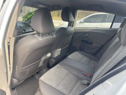 Used 2013 Honda Insight EX image 11