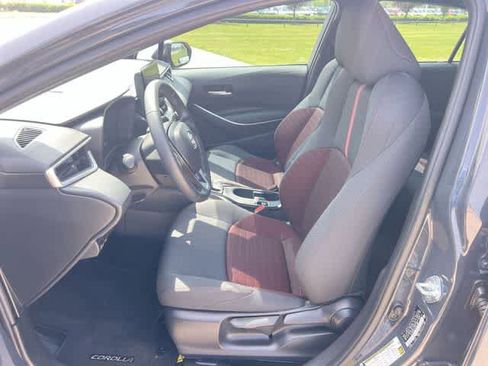 Used 2023 Toyota Corolla SE FWD image 11