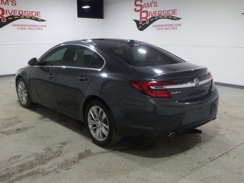 Used 2017 Buick Regal Premium w/ Driver Confidence Package #2 image 2