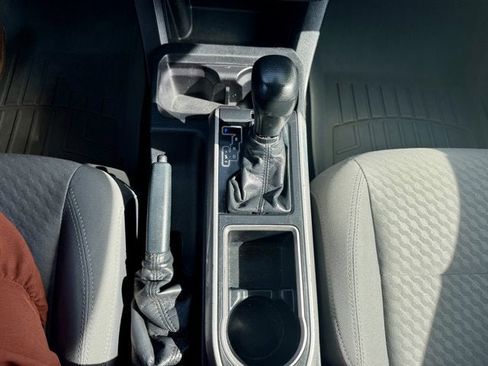 Used 2020 Toyota Tacoma SR5 image 16