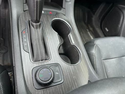 Used 2019 GMC Acadia SLT w/ Black Edition AWD/4WD image 13