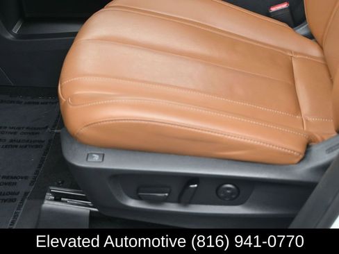 Used 2025 INFINITI QX60 Sensory AWD/4WD image 18