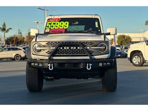Used 2023 Ford Bronco Badlands image 9