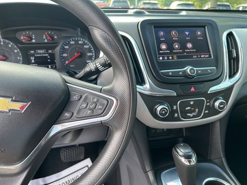Used 2020 Chevrolet Equinox LS w/ LS Convenience Package image 13