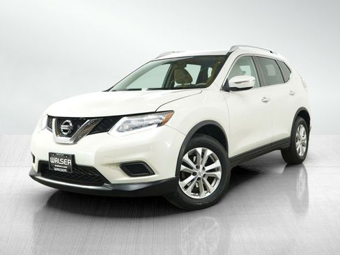 Used 2015 Nissan Rogue SV AWD/4WD image 1