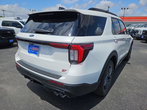 New 2026 Ford Explorer ST AWD/4WD image 11