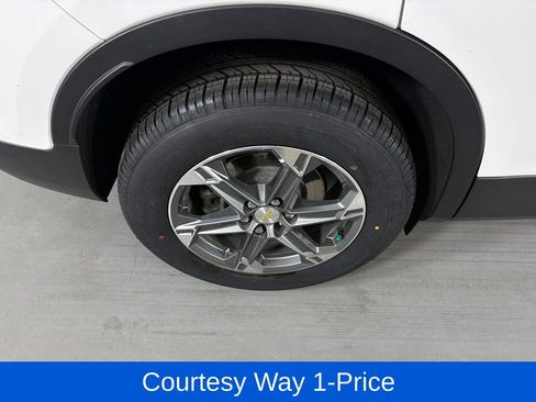 Used 2023 Chevrolet Blazer LT FWD image 13