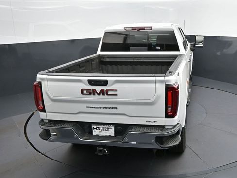 Used 2022 GMC Sierra 2500 SLT w/ SLT Preferred Package image 38