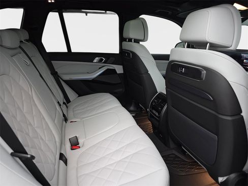 New 2026 BMW X5 xDrive50e w/ Executive Package image 11