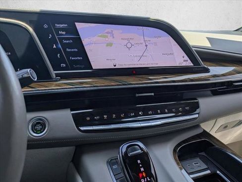 Used 2023 Cadillac Escalade ESV Sport Platinum w/ LPO, ONYX Package AWD/4WD image 11