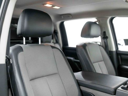 Used 2017 Nissan Titan S image 73