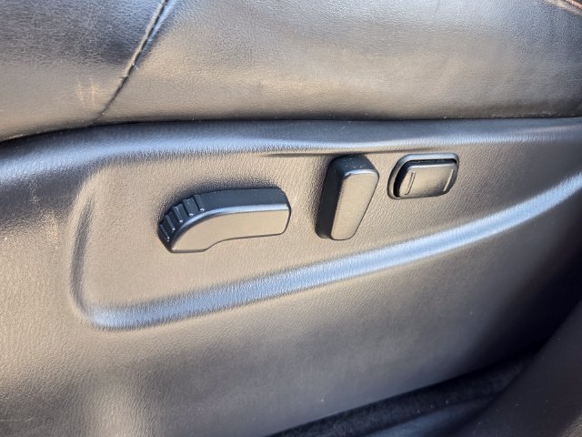 Used 2020 Nissan Armada Platinum w/ Captain's Chairs Package RWD image 21