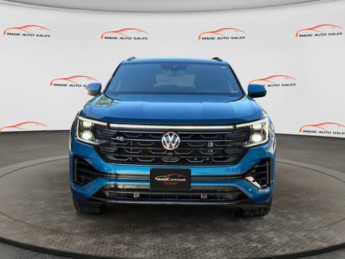 Used 2024 Volkswagen Atlas Cross Sport SEL Premium R-Line AWD/4WD image 3
