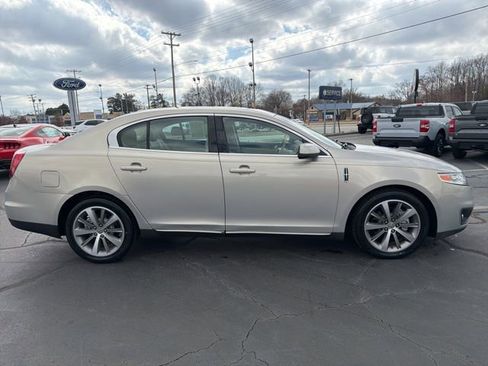 Used 2009 Lincoln MKS image 8