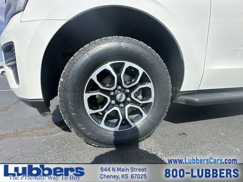 Used 2024 Ford Expedition Max XLT AWD/4WD image 10