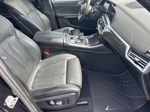 Used 2021 BMW X5 M50i AWD/4WD image 13