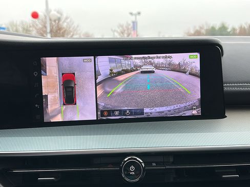 Certified 2025 Nissan Murano SL image 20