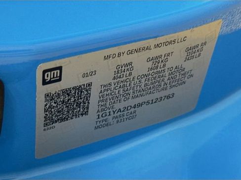 Used 2023 Chevrolet Corvette Stingray Coupe w/ Z51 Performance Package image 29