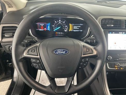 Used 2019 Ford Fusion SE image 36